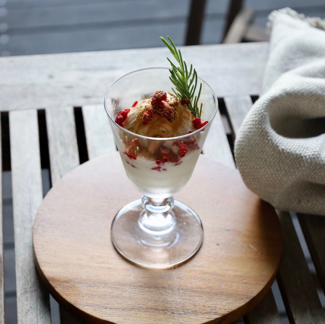 KGGプロテインアイス「あいすたんぱっくん」しおみるく味 たんぱく質17g 塩ミルク 濃厚 フカコラーゲン 国産