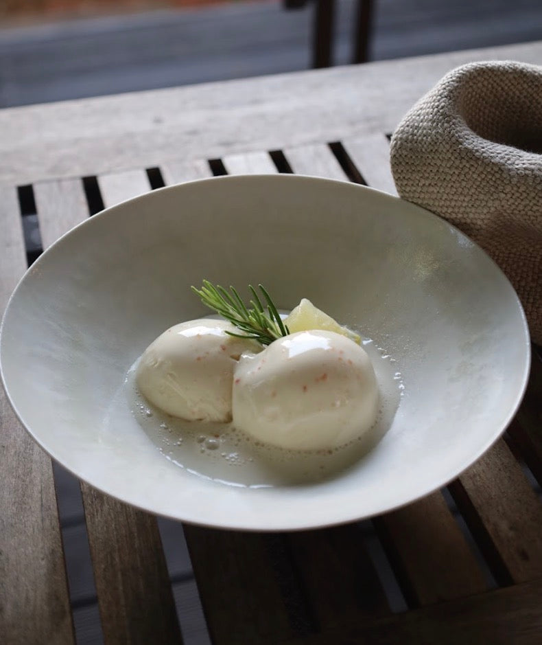 KGGプロテインアイス「あいすたんぱっくん」しおみるく味 たんぱく質17g 塩ミルク 濃厚 フカコラーゲン 国産